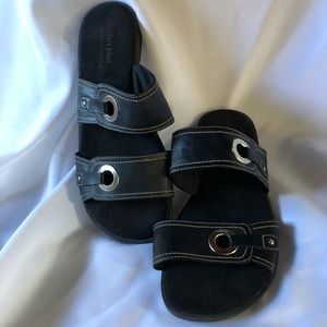 Comfort plus’s size 11, blk, slip on sandals